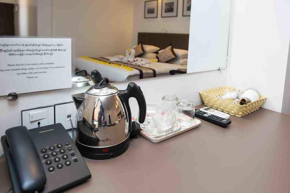 High Five Hotel Yangon Ngoại thất bức ảnh