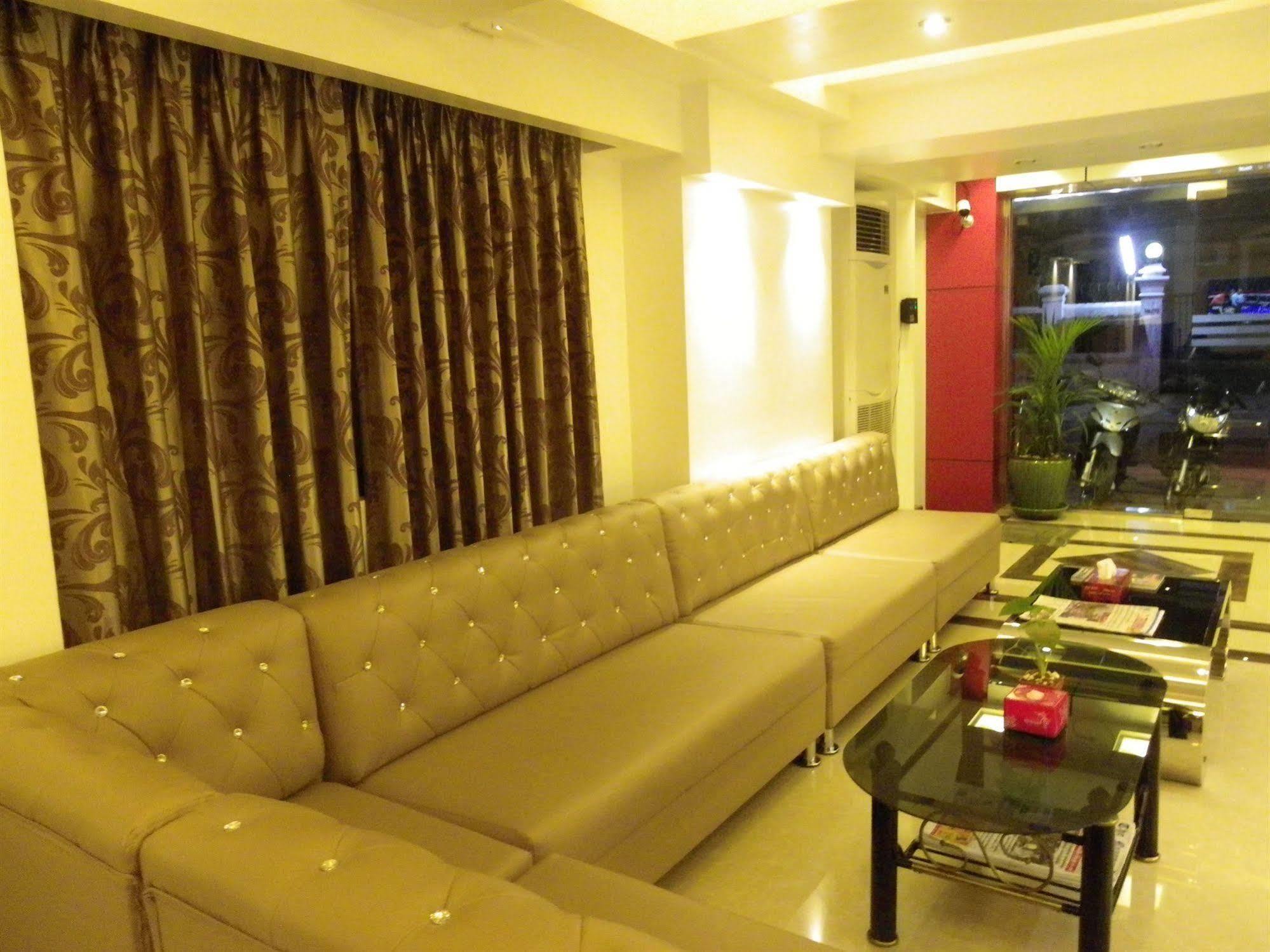 High Five Hotel Yangon Ngoại thất bức ảnh