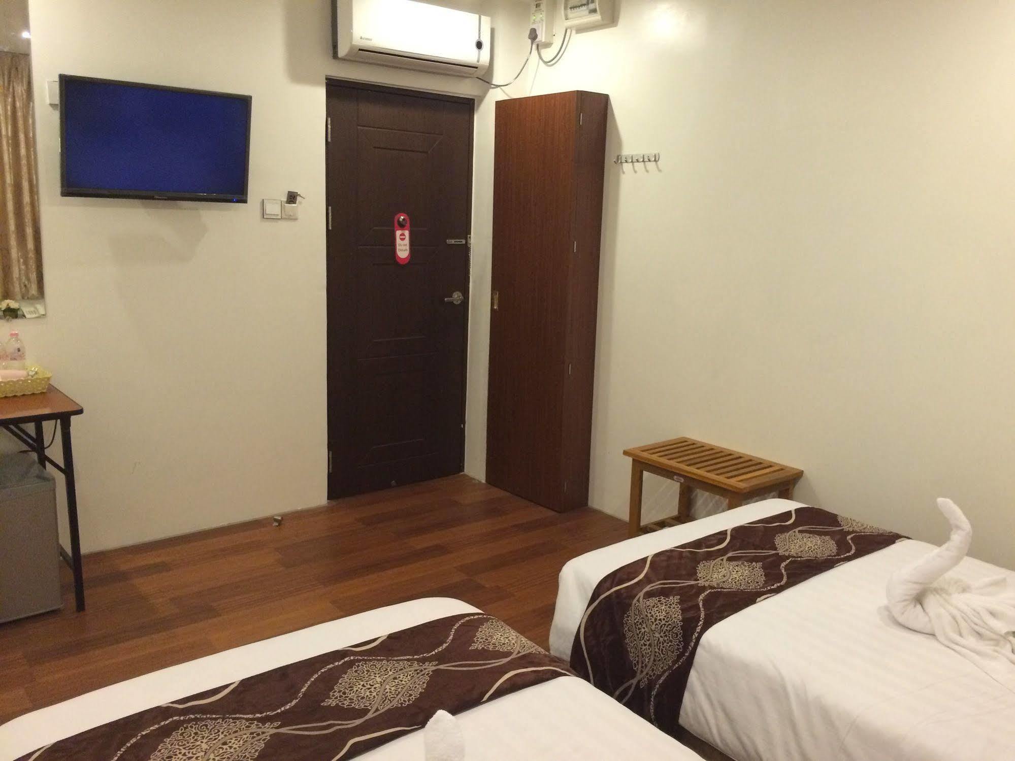 High Five Hotel Yangon Ngoại thất bức ảnh