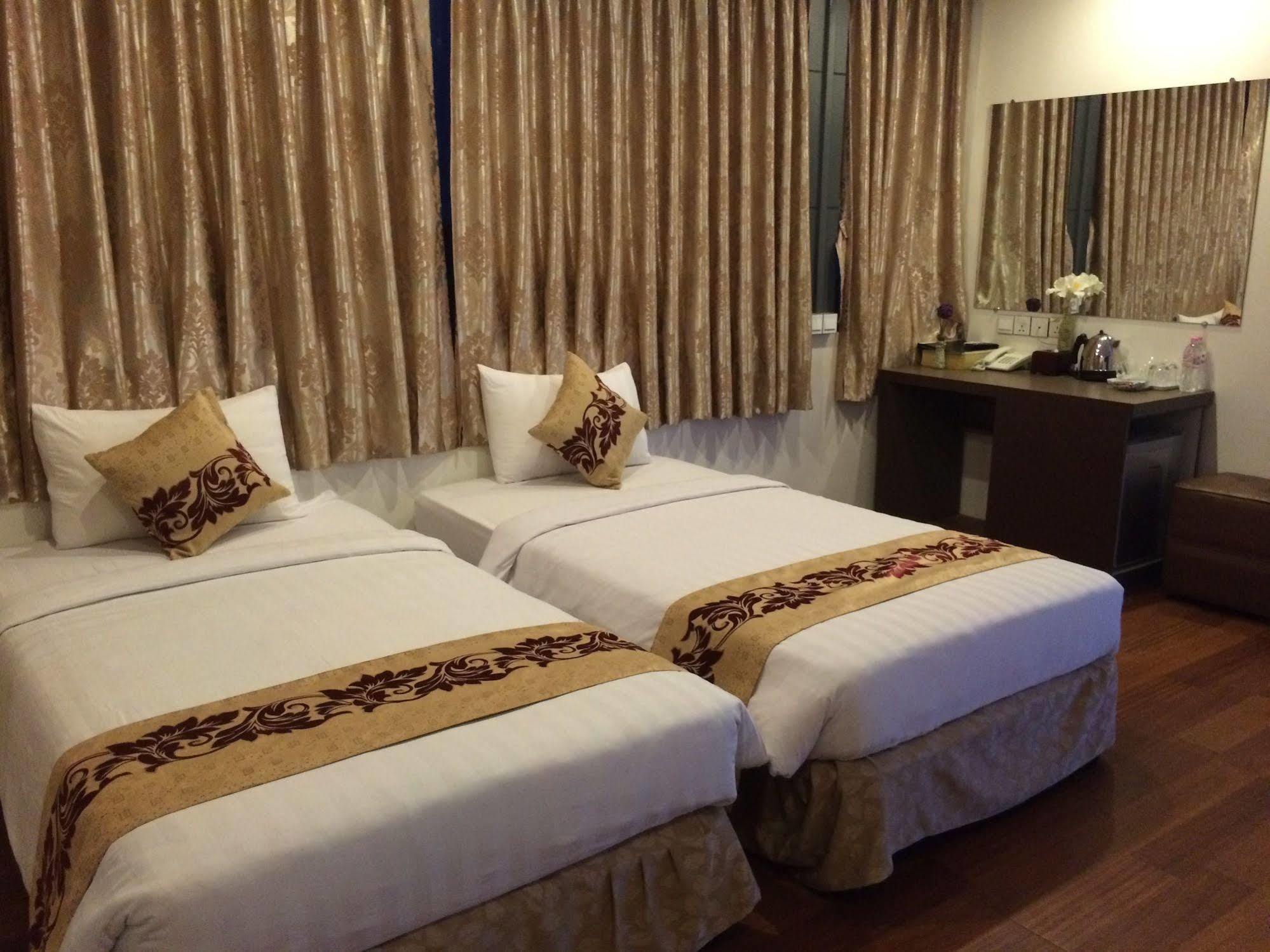 High Five Hotel Yangon Ngoại thất bức ảnh